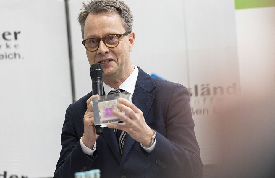 Statement Bernhard Göcking | Rundgang durch die Produktion | Begrüßung bei den Emsländer Baustoffwerken | Foto: Tobias Bruns